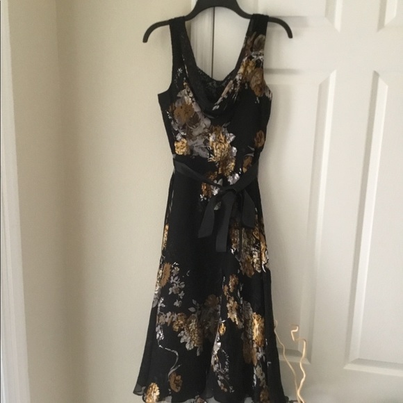 𝅺js BOUTIQUE FORMAL DRESS SIZE 14 - Picture 9 of 14